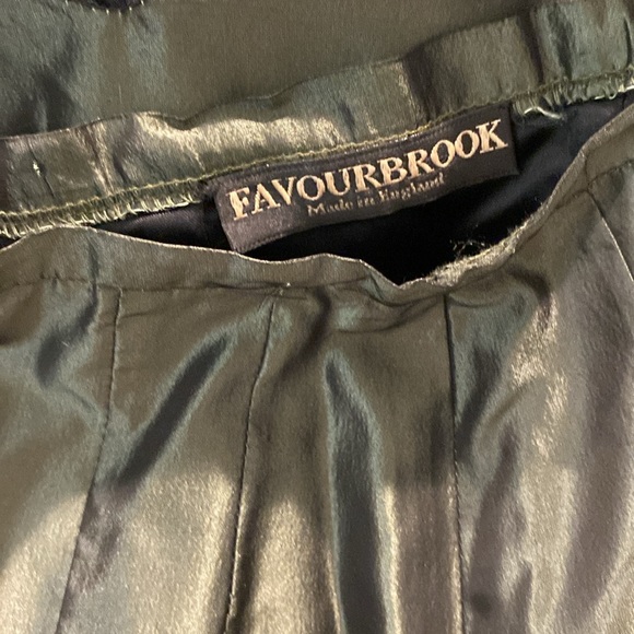 Favourbrook formal attire - Picture 5 of 9